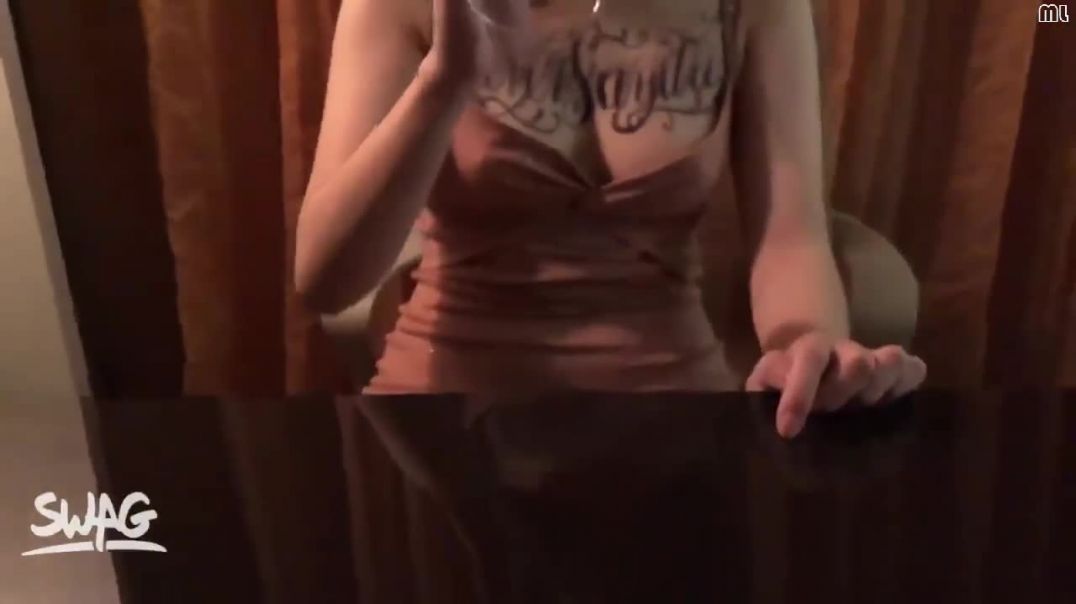 台湾SWAG_alinbabe_有著最大亮點美乳18歲女孩_中場休息後繼續打內射砲